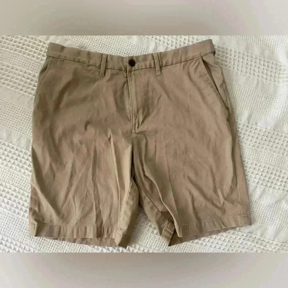 Lands End Tan Traditional Fit Flat Front Cotton Shorts Men’s 36 Like New - Picture 1 of 8